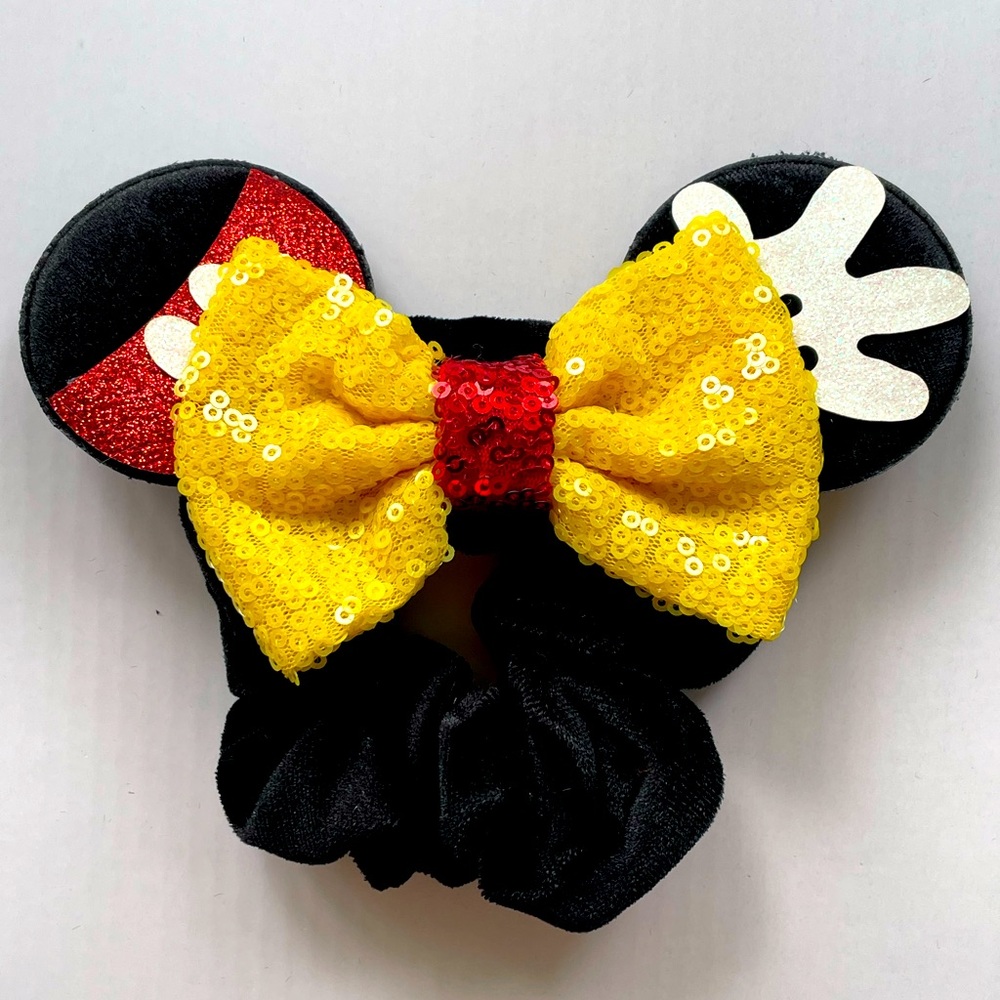 Mickey Mouse Pony tail Scrunchie